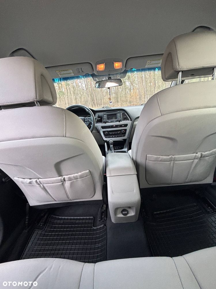 Hyundai Sonata 2.4 SE - 7