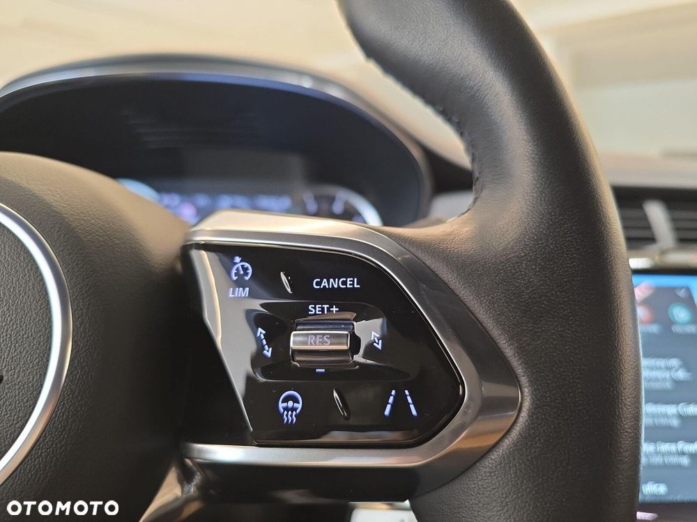 Jaguar E-Pace - 13