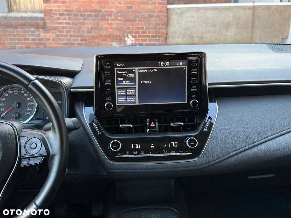 Toyota Corolla 1.5 Comfort - 17