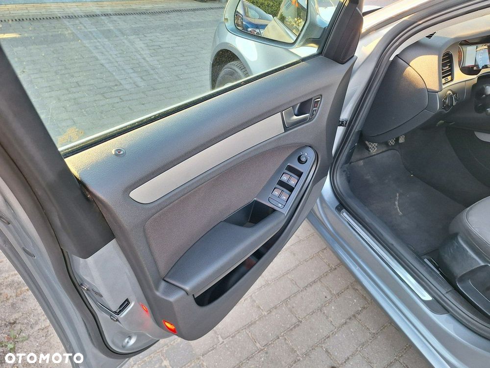 Audi A4 Avant 1.8 TFSI Ambiente - 14