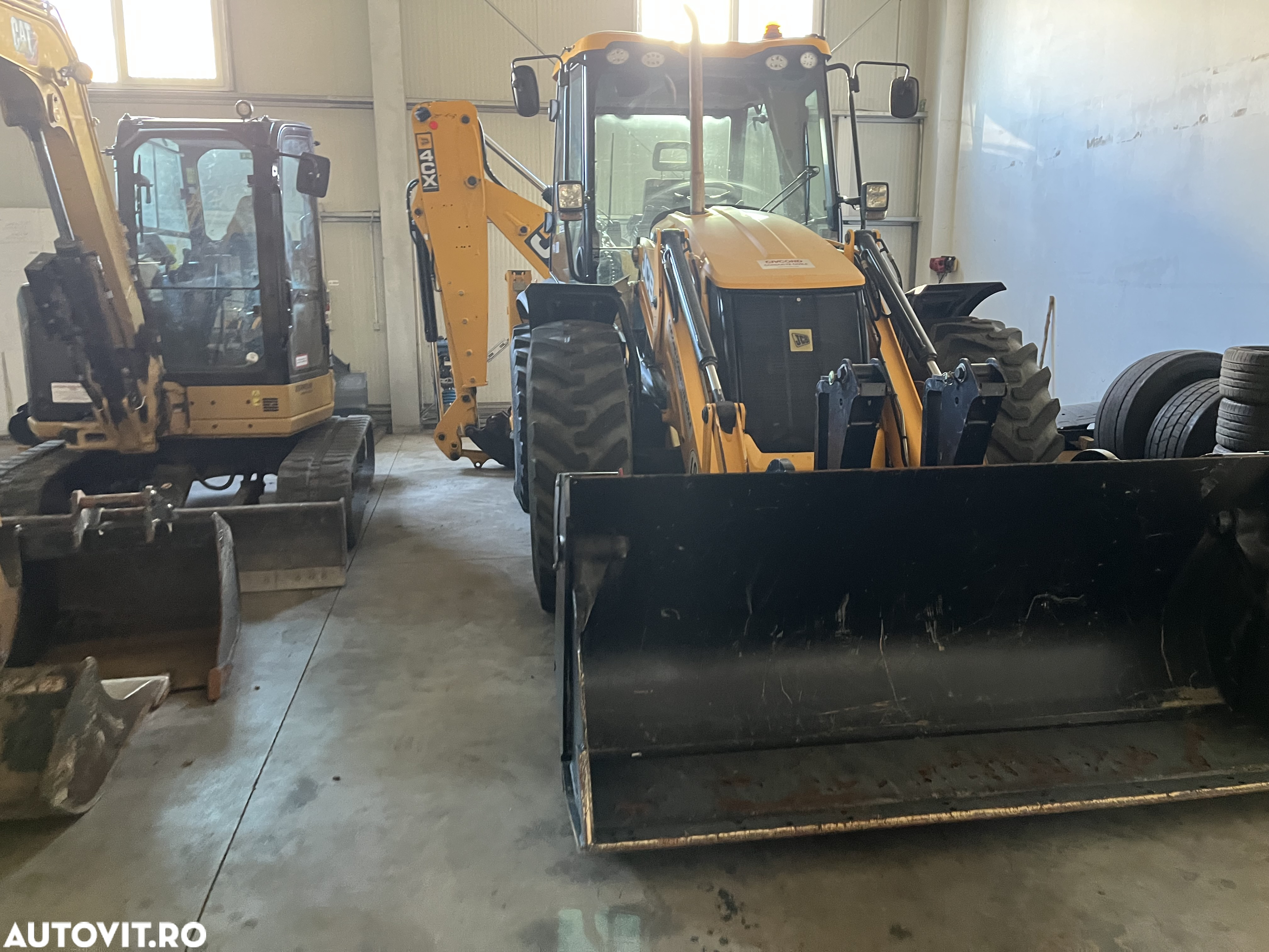 JCB 4CX - 4