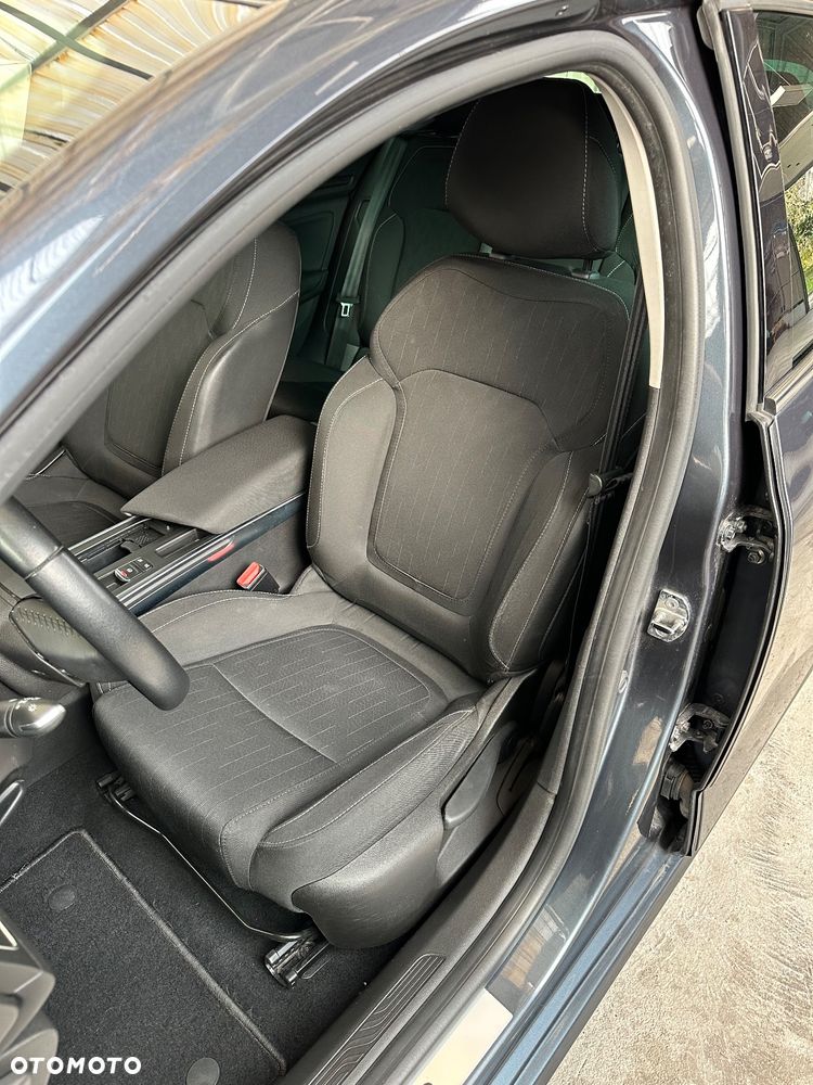 Renault Megane 1.3 TCe FAP Intens EDC - 19