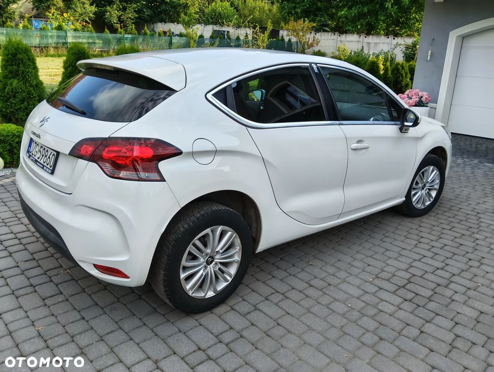 Citroën DS4 e-HDi 110 Chic - 5