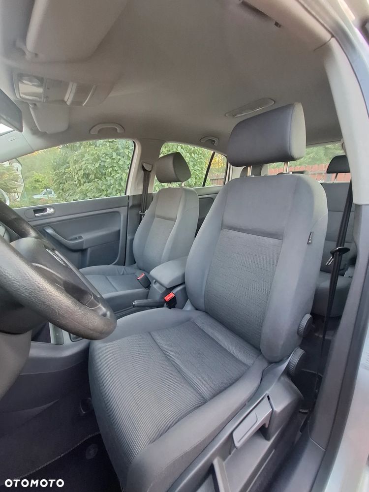 Volkswagen Golf Plus - 14