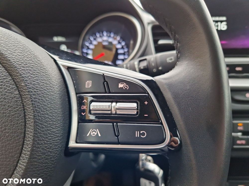 Kia Ceed - 24