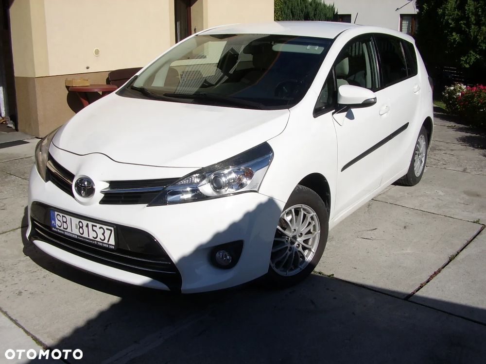 Toyota Verso - 8
