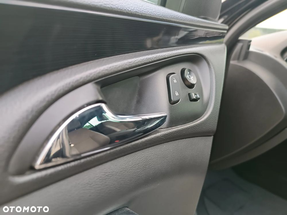 Opel Insignia 2.0 CDTI Cosmo - 18