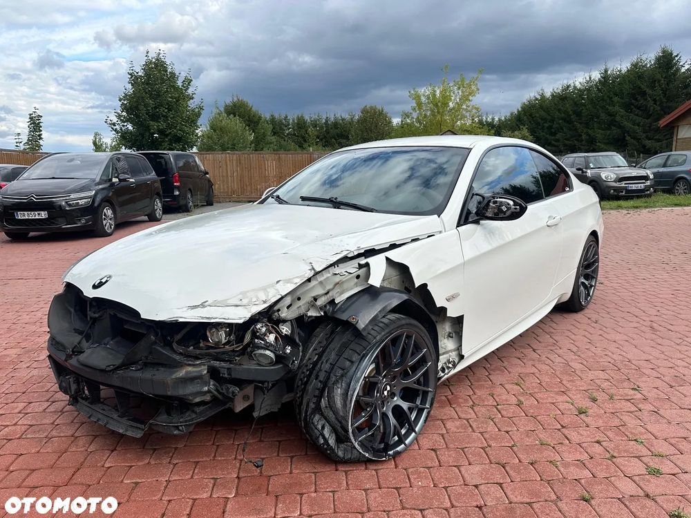 BMW Seria 3 330d Coupe - 28