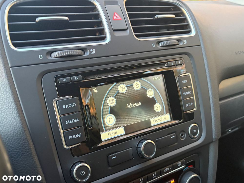 Volkswagen Golf - 24