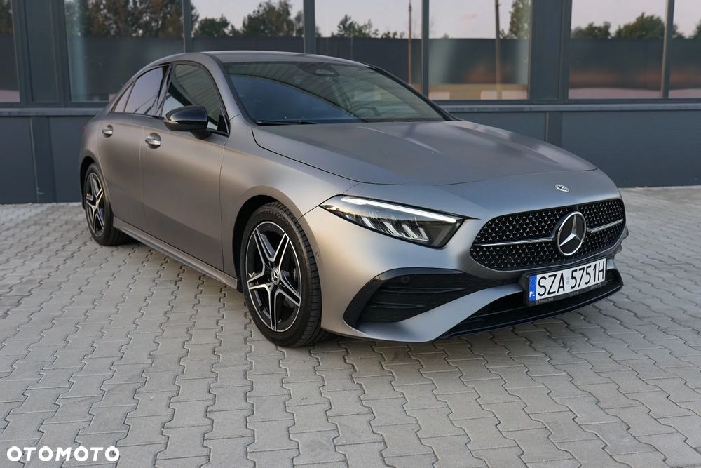 Mercedes-Benz Klasa A 180 AMG Line 7G-DCT - 33