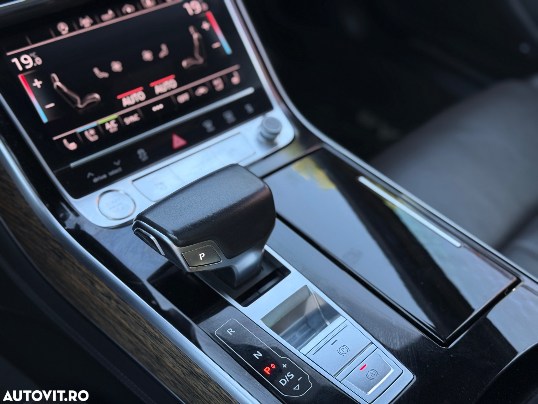 Audi A8 60 TFSI e quattro Tiptronic PHEV - 30