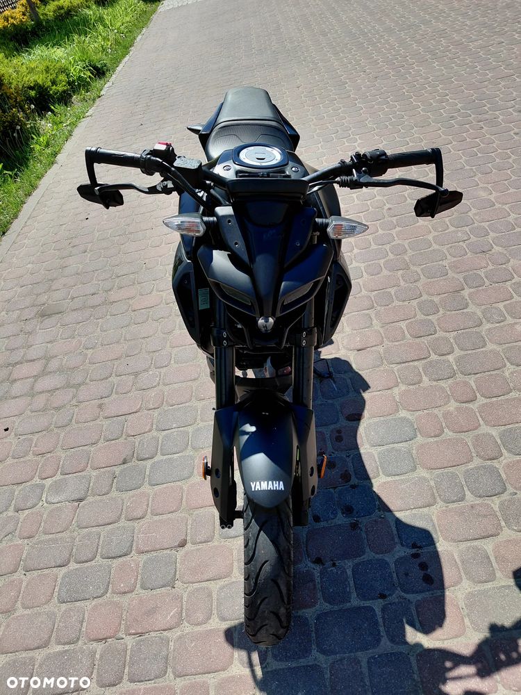 Yamaha MT - 8