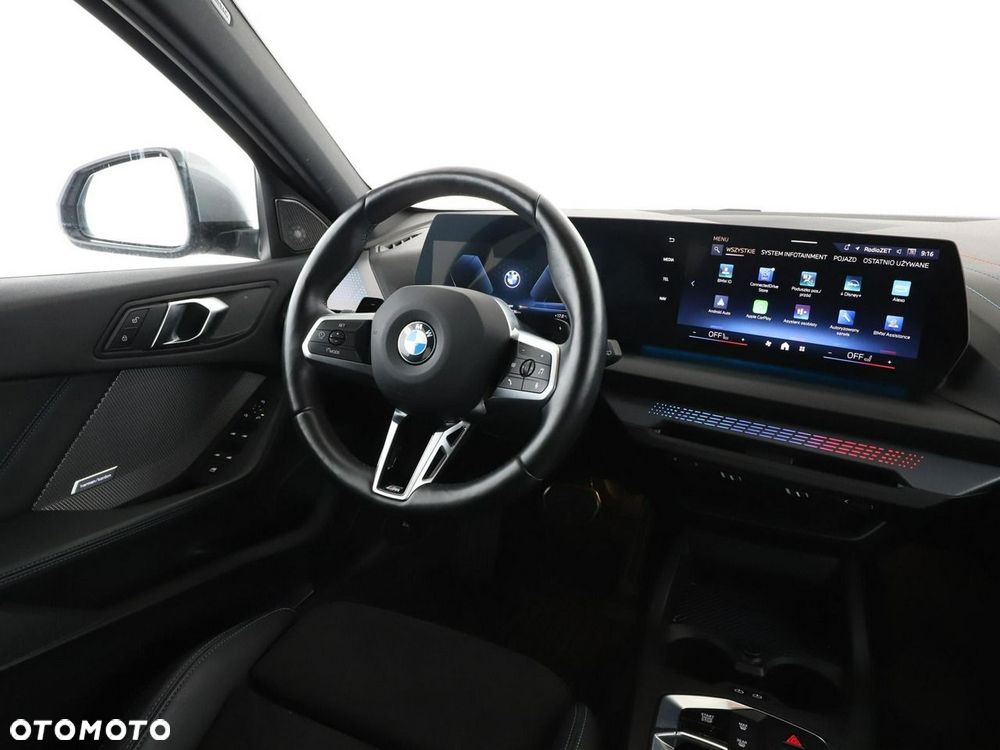 BMW Seria 1 120 mHEV - 17