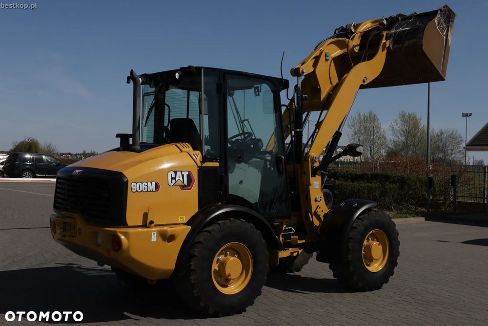 Caterpillar CAT 906M - 17
