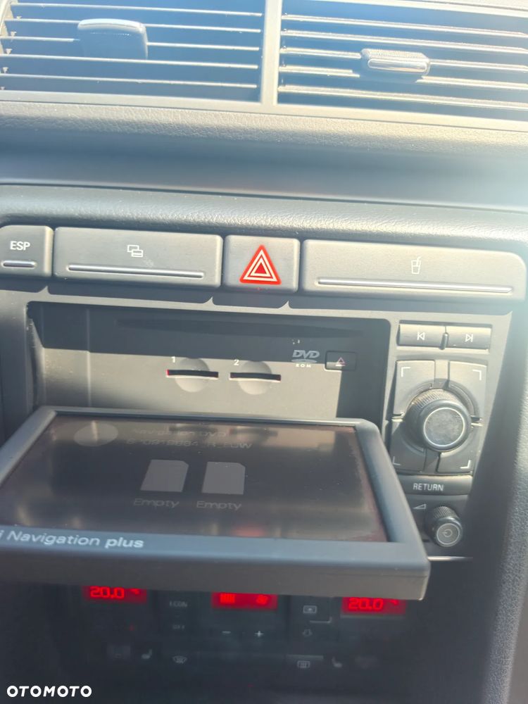 Audi A4 Avant - 10