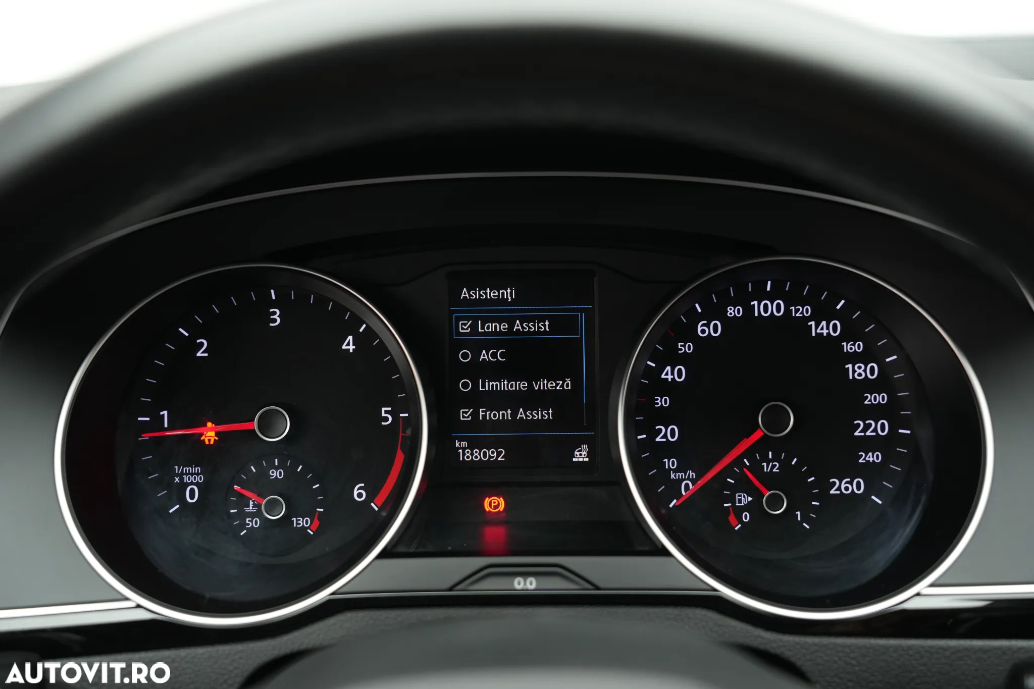 Volkswagen Passat 2.0 TDI SCR 4Motion DSG Elegance - 31