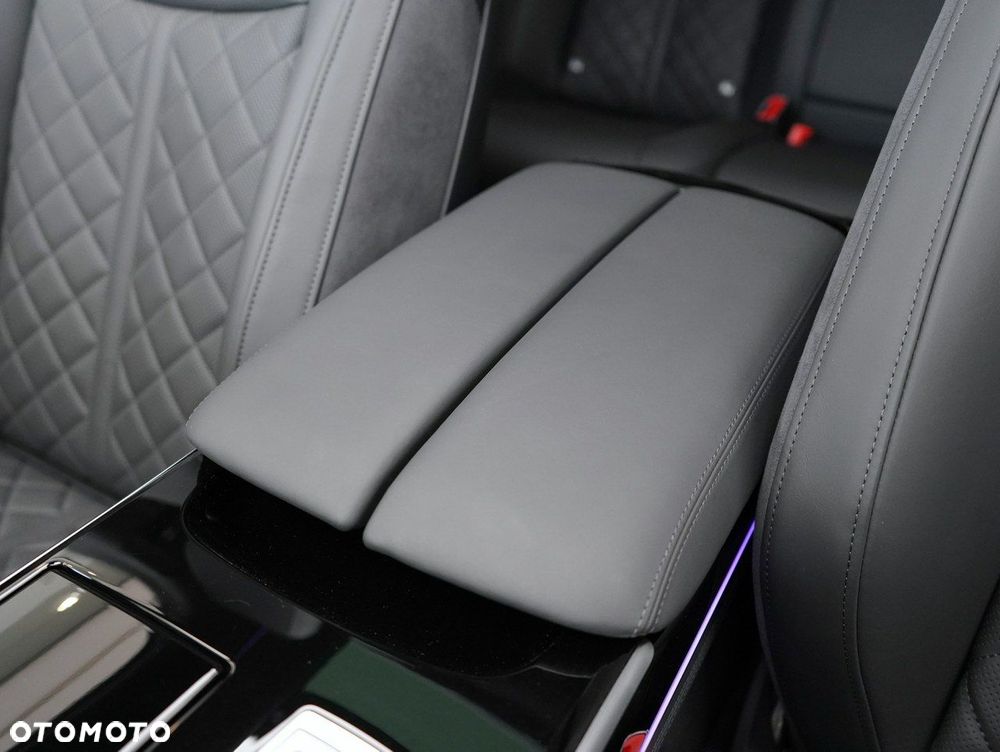 Audi A8 - 17