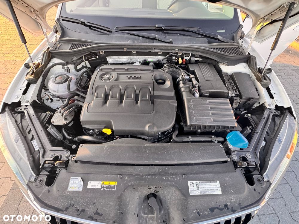 Skoda Superb 2.0 TDI Style DSG7 - 24