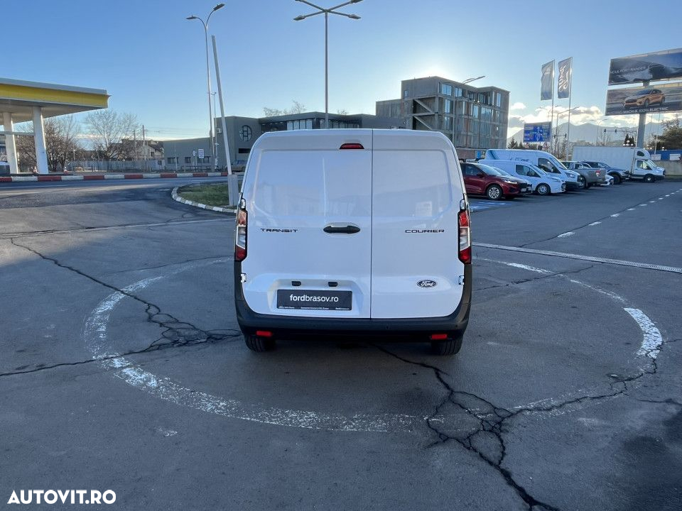Ford Transit Courier - 6