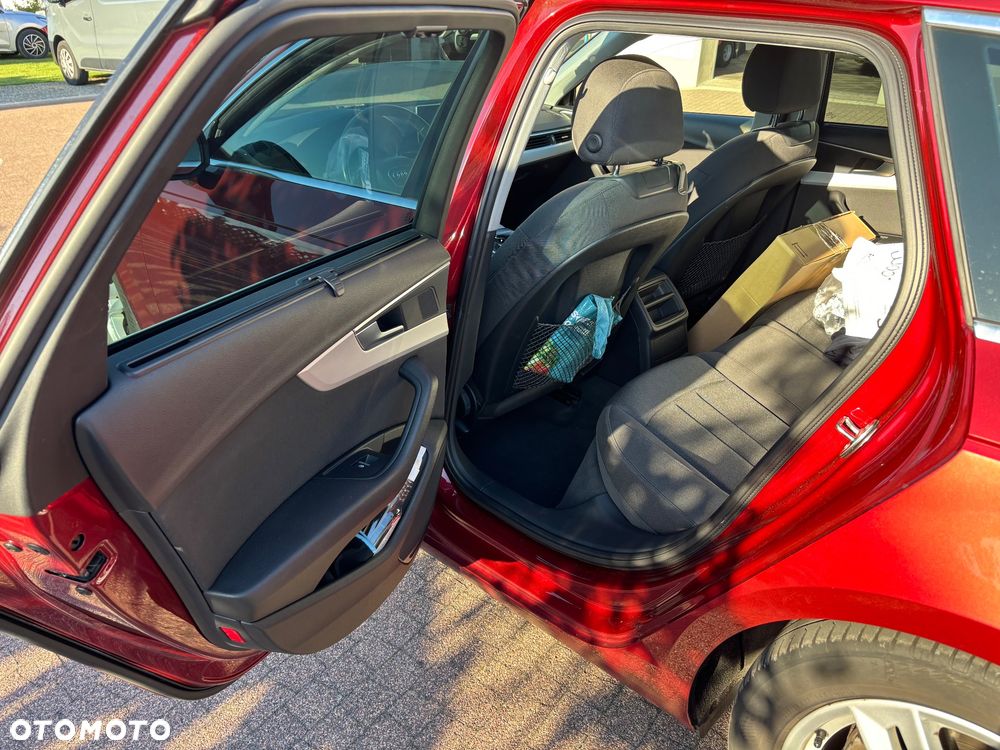 Audi A4 Avant 2.0 TDI ultra S tronic - 6