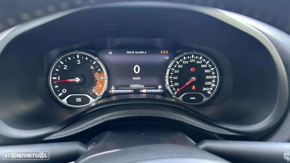 Jeep Renegade 1.6 MJD Limited - 12