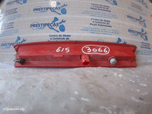 Farol Tras G1EY13A613AB 8A6113A613AK FORD FIESTA 6 2017 1.5TDCI 95CV 5P CINZA ESCURO 3ºSTOP FOMOCO - 2