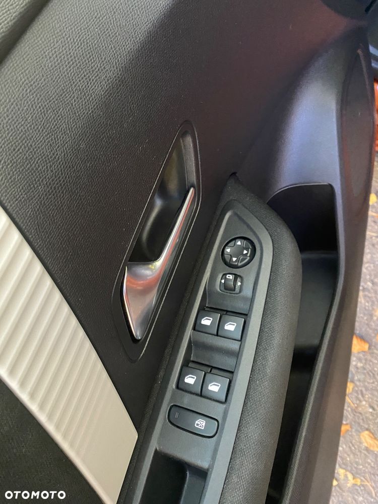 Citroën C4 PureTech 130 Stop&Start EAT8 MAX - 17