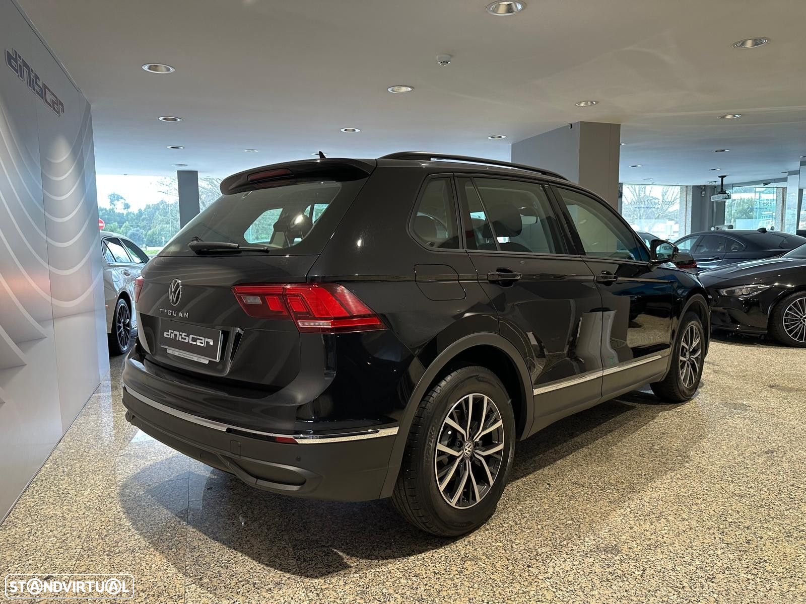 VW Tiguan - 24
