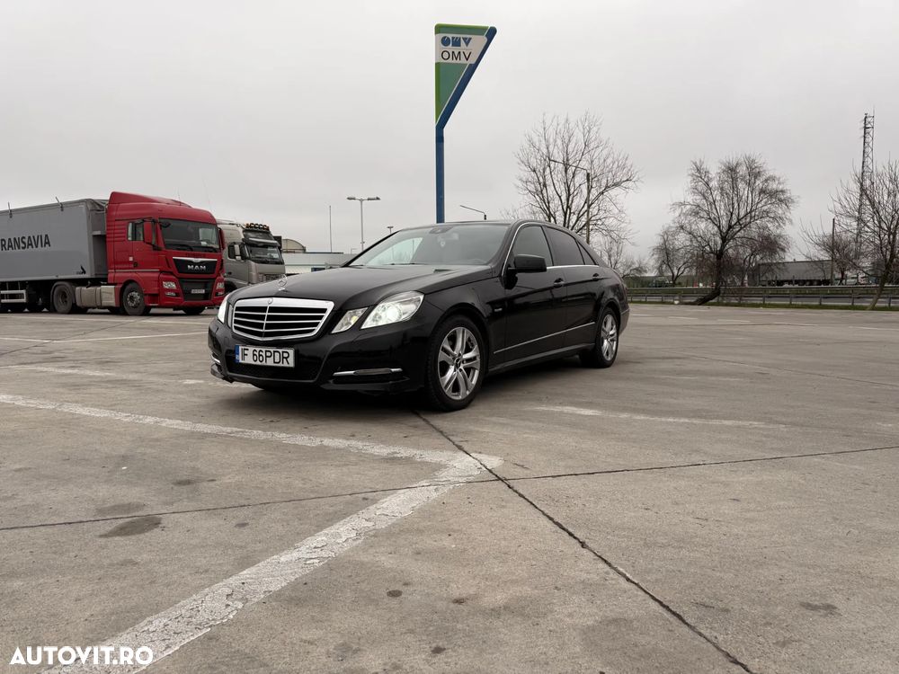 Mercedes-Benz E - 10