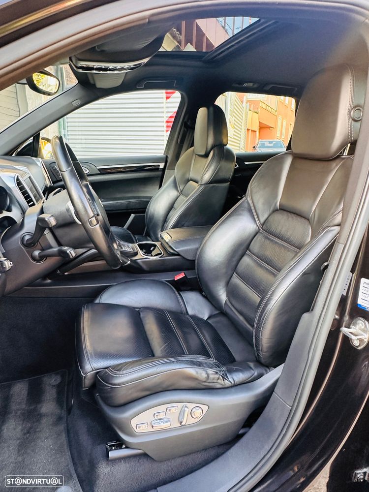 Porsche Cayenne S - 5