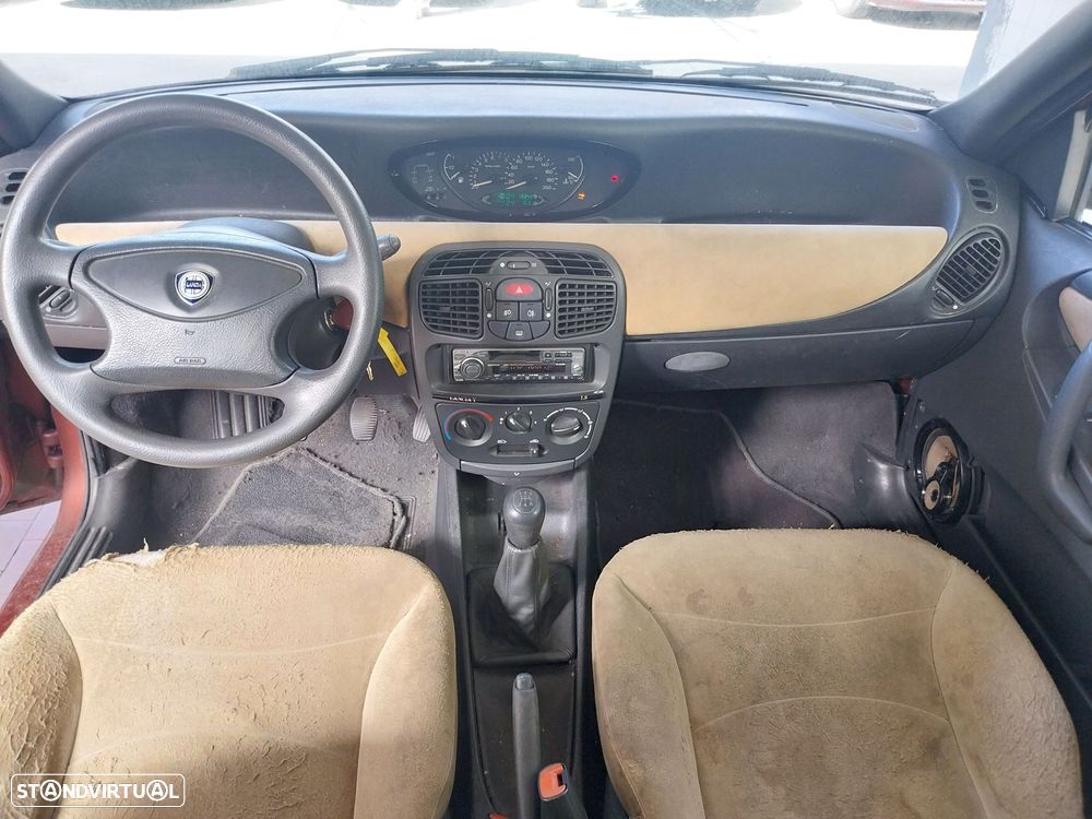 Lancia Y 1.2 LS - 8
