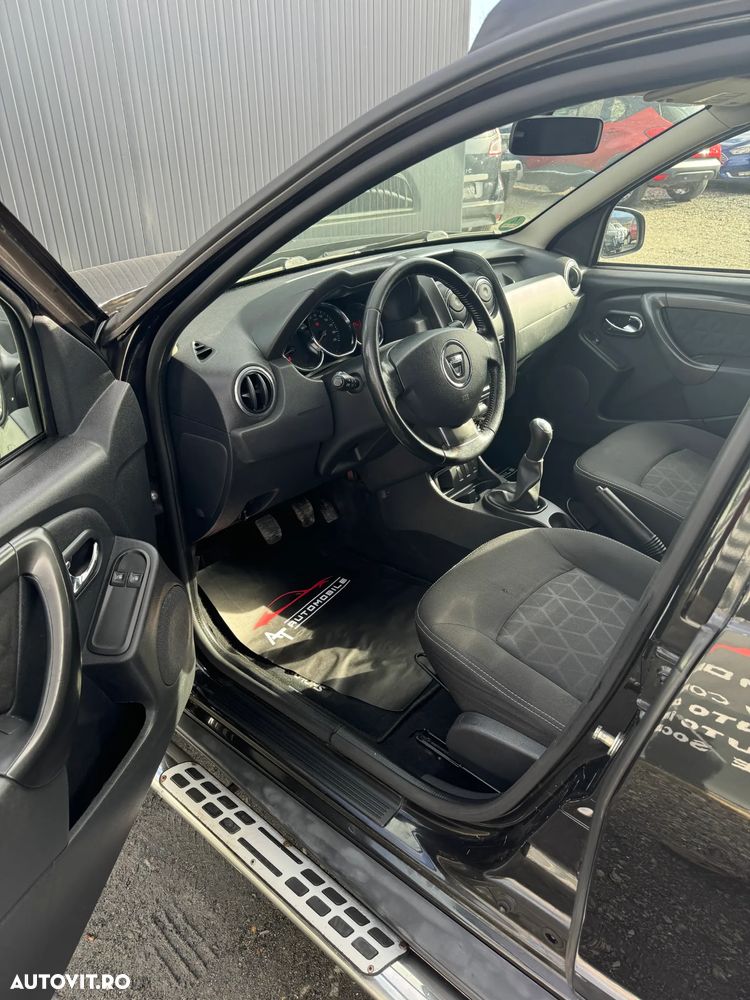 Dacia Duster 1.6 16V 105 4x2 Celebration - 8