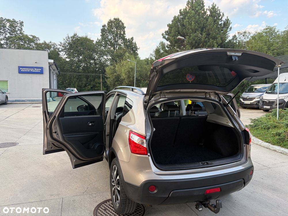 Nissan Qashqai 2.0 dCi 4 x 4 DPF 360 - 7