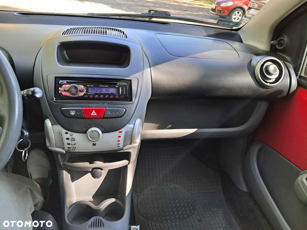 Toyota Aygo 1.0 VVT-i Terra EU5 - 18