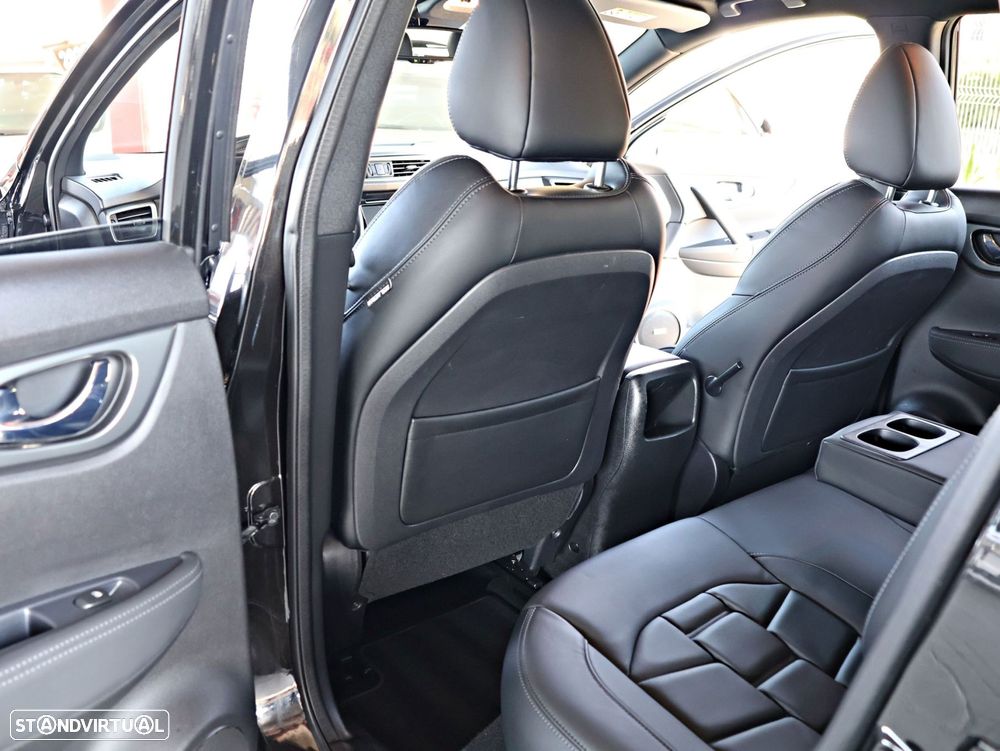 Nissan Qashqai 1.7 dCi Tekna+ 4x4-i - 35