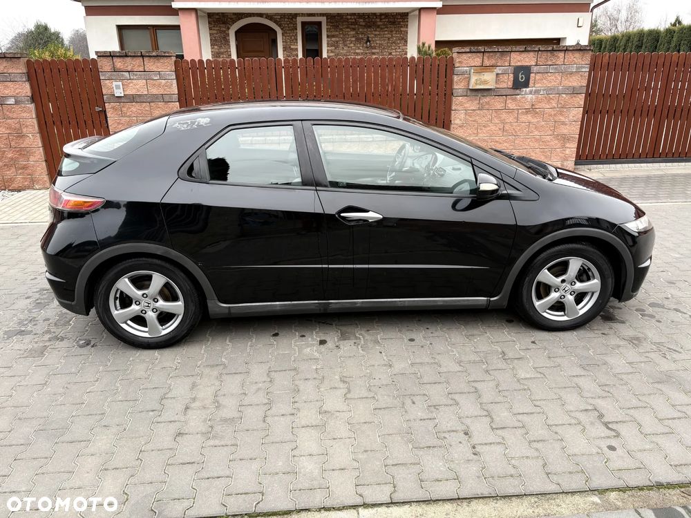 Honda Civic 1.8 Comfort - 9