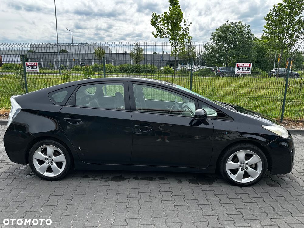 Toyota Prius 1.8 HSD Luna - 2