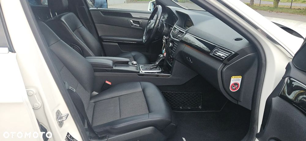 Mercedes-Benz Klasa E - 25