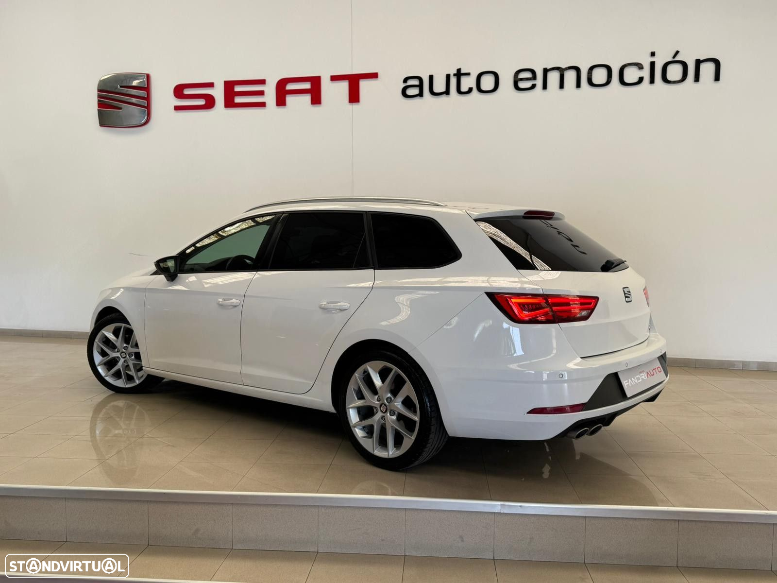 SEAT Leon ST 2.0 TDI FR S/S - 13