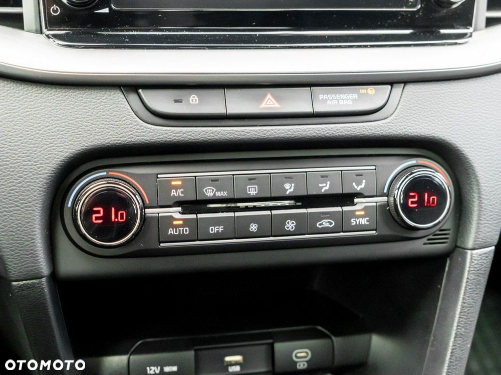 Kia XCeed 1.5 T-GDI M - 16