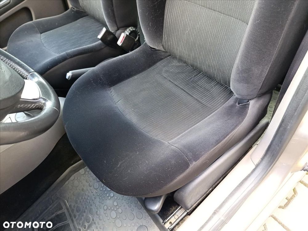 Renault Thalia 1.2 16V All Inclusive Euro5 - 12