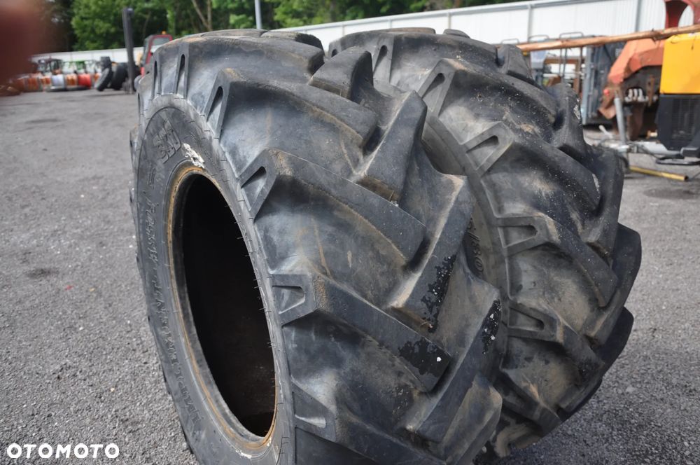 Opona BKT 15,5 80 24 - 4