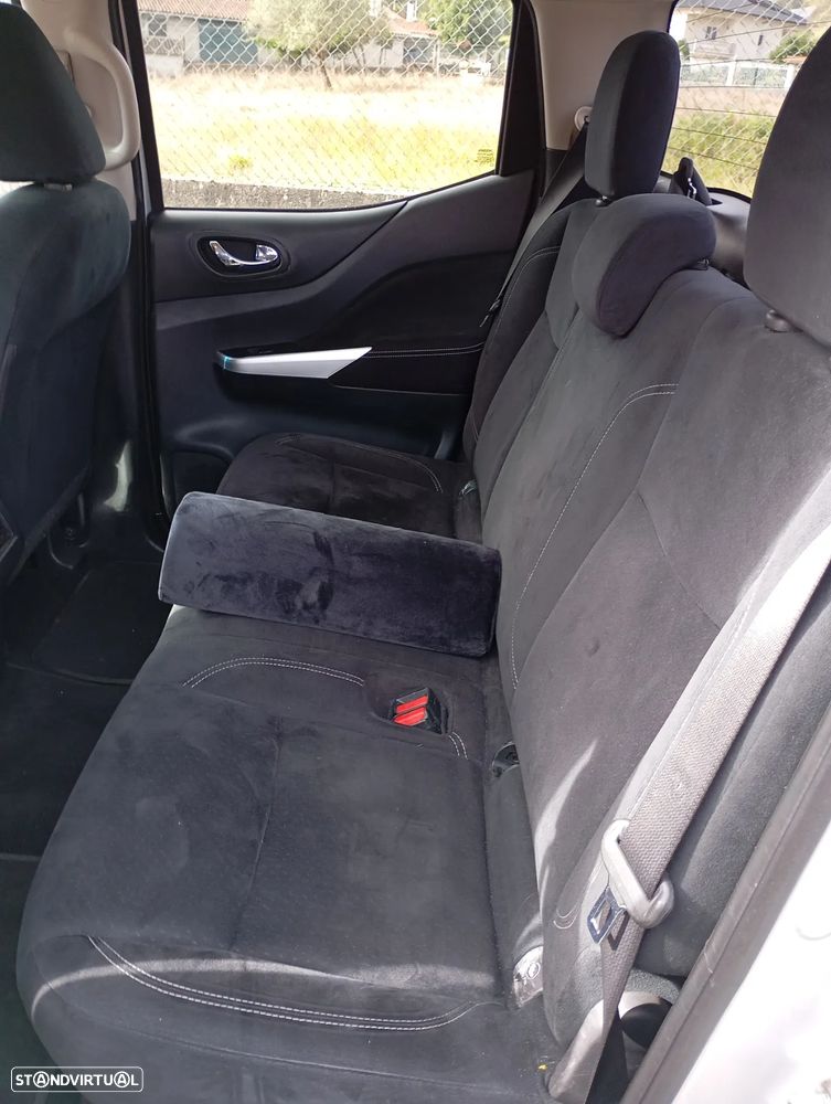 Nissan Navara 2.3 dCi CD 4WD Acenta P.Style - 2