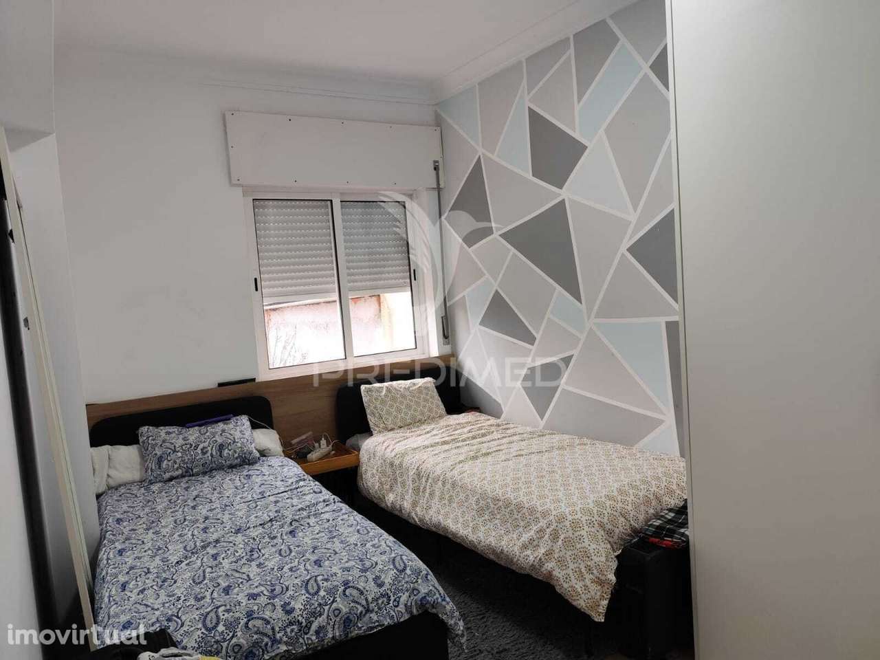 T3 + 1 , Remodelado, com varanda - Grande imagem: 4/14