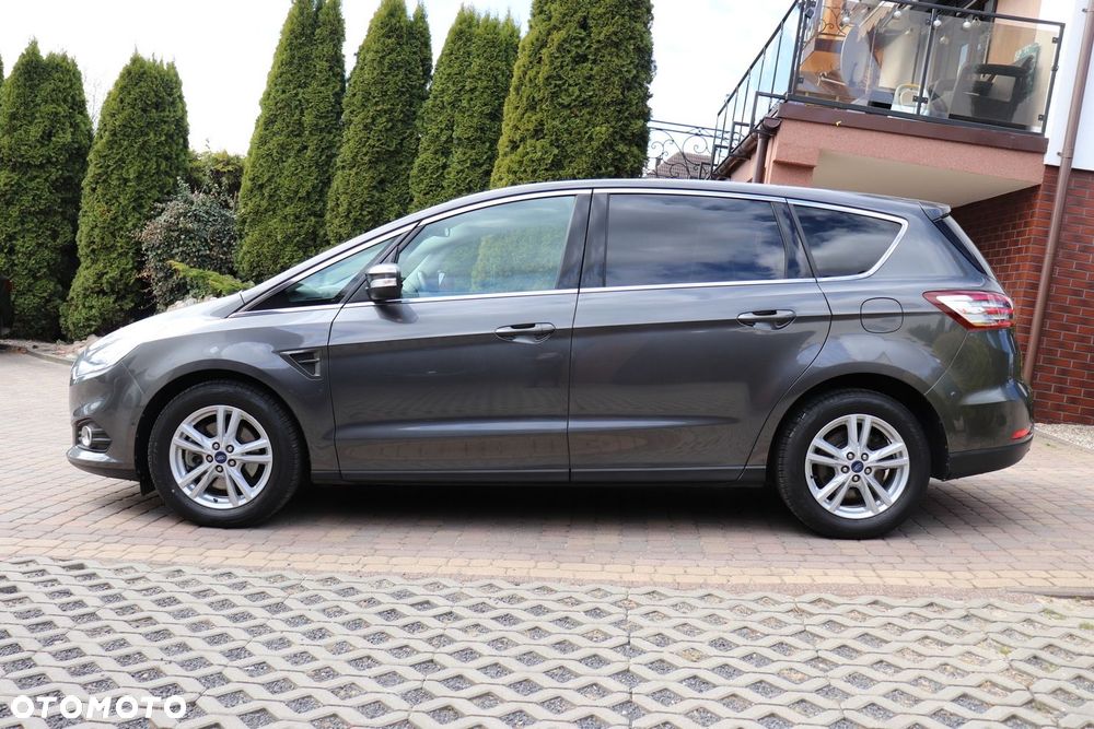 Ford S-Max - 24