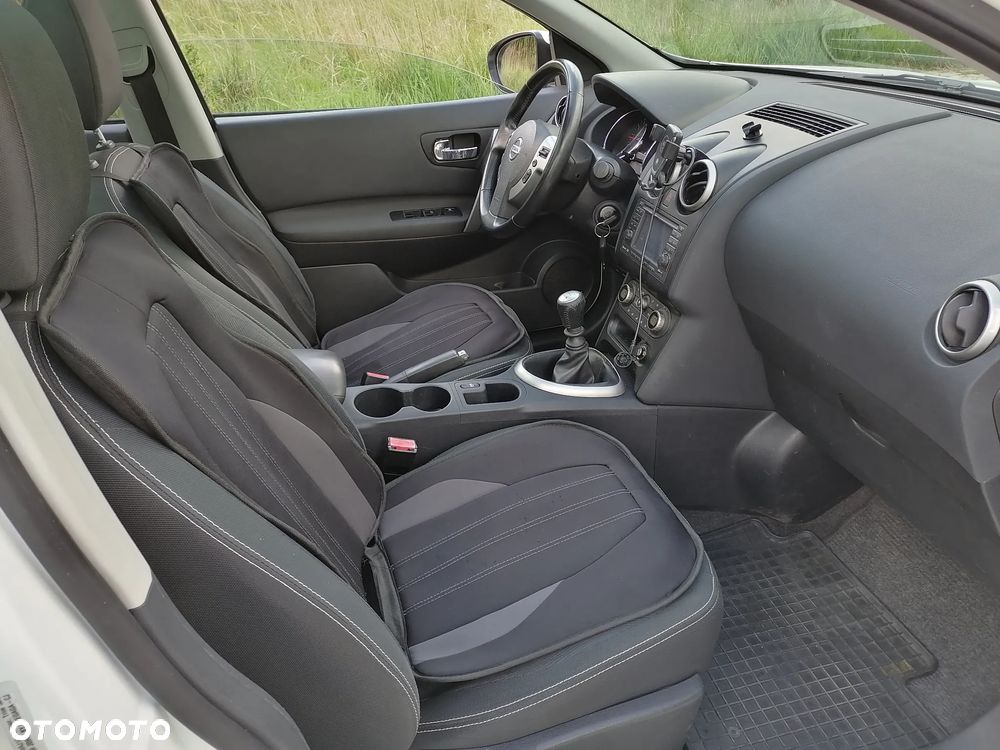 Nissan Qashqai 2.0 lounge - 9