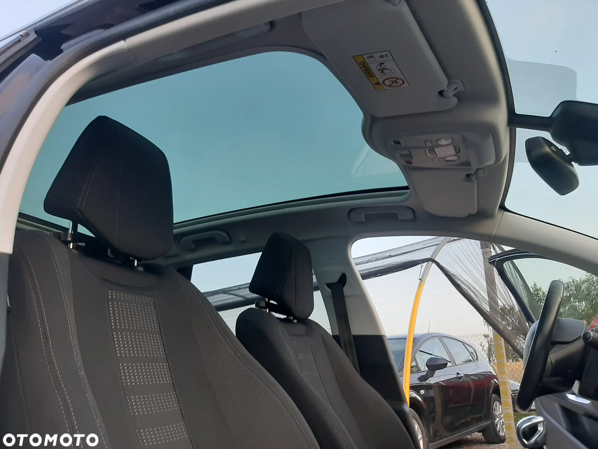 Peugeot 308 SW 1.6 BlueHDi Allure S&S - 13