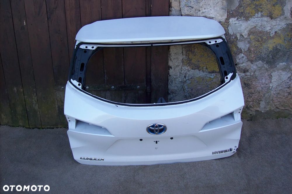 tylna klapa toyota corolla e-21 - 1