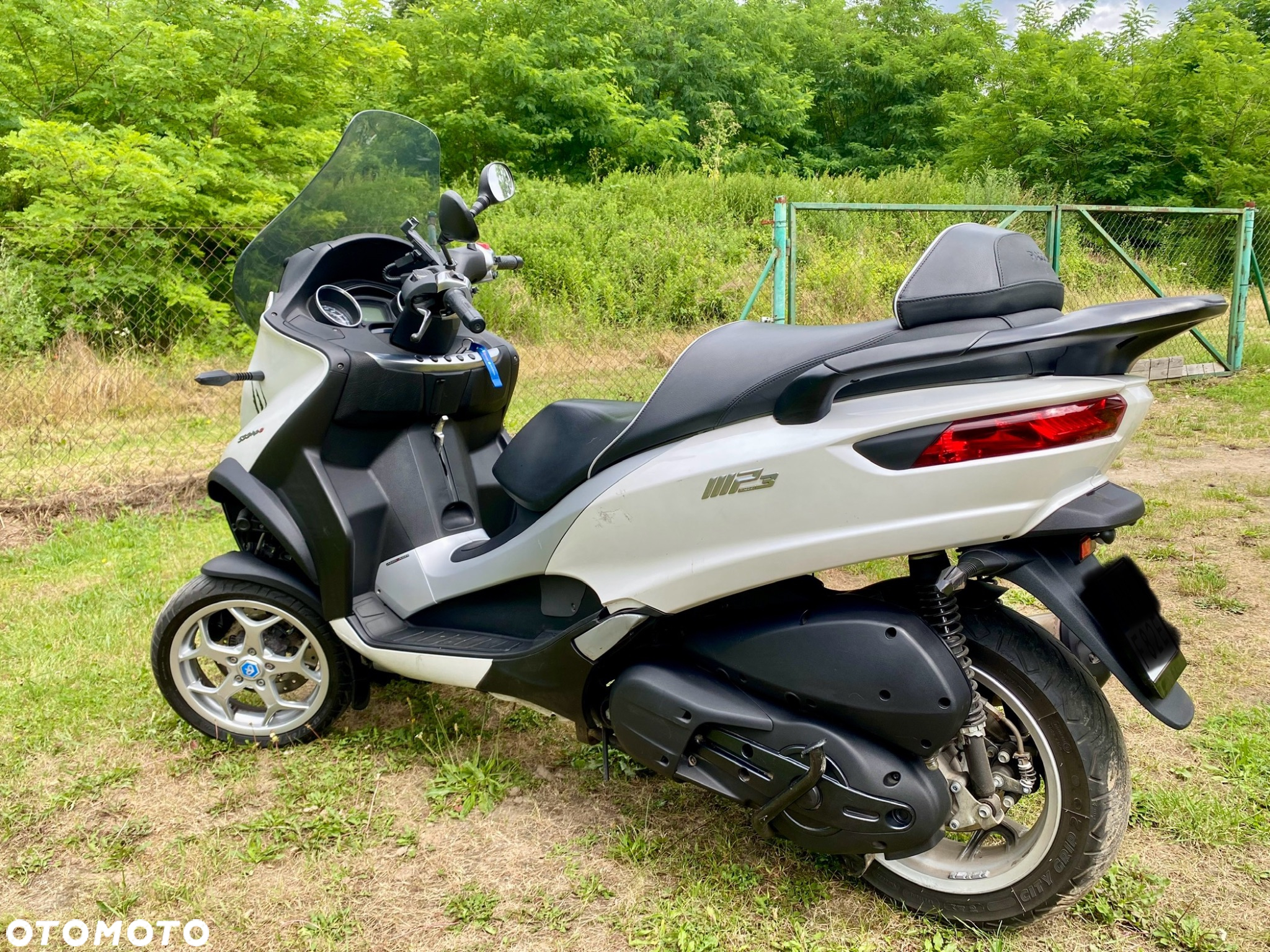 Piaggio MP-3 - 5