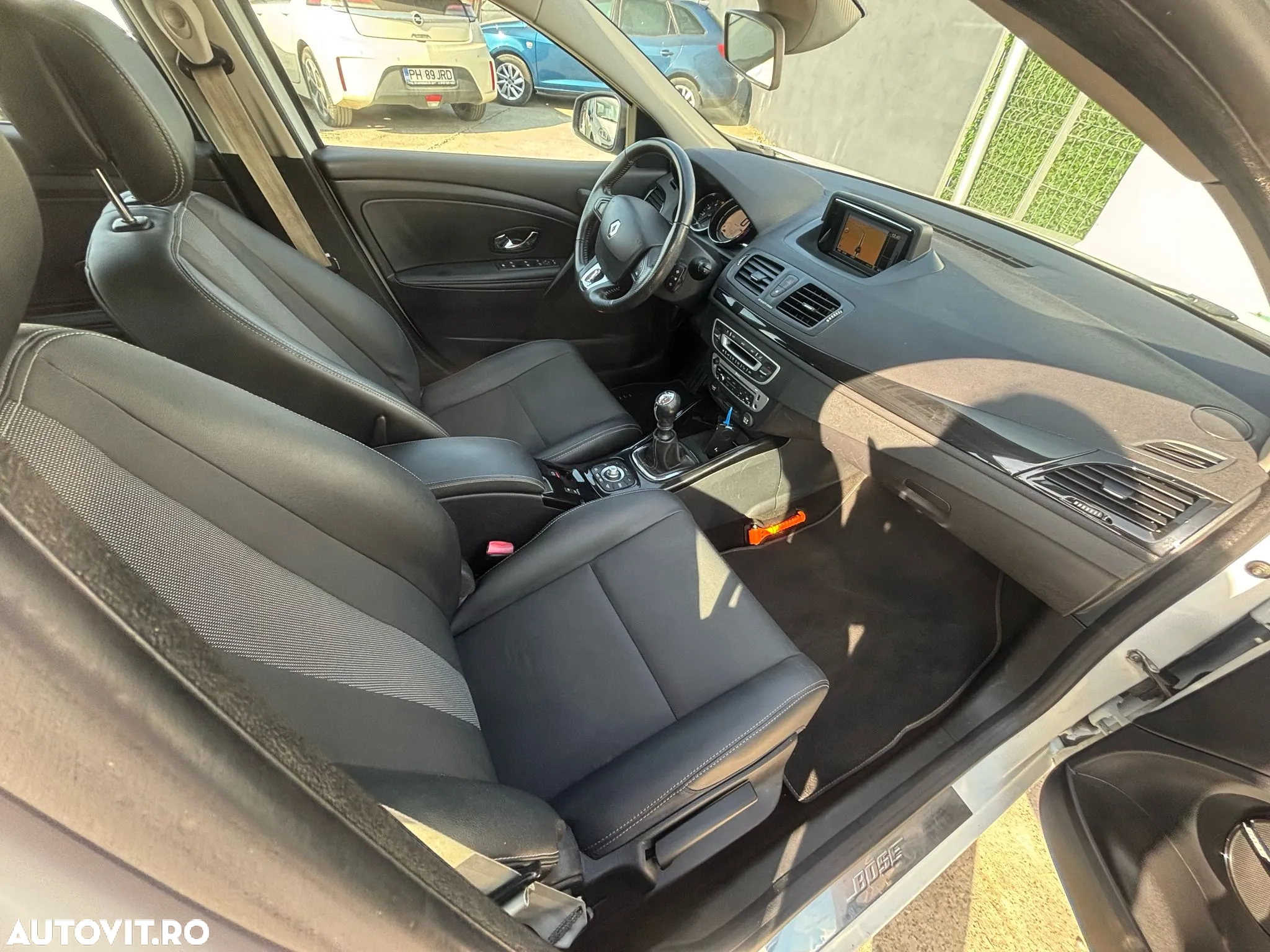 Renault Megane ENERGY dCi 110 Start & Stop Bose Edition - 17